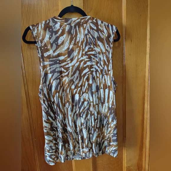 CJ Banks draped neck shell style top 1X (?) Shades of brown - Picture 3 of 3